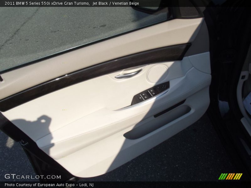 Jet Black / Venetian Beige 2011 BMW 5 Series 550i xDrive Gran Turismo