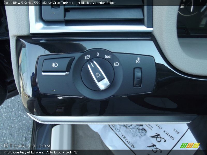 Jet Black / Venetian Beige 2011 BMW 5 Series 550i xDrive Gran Turismo