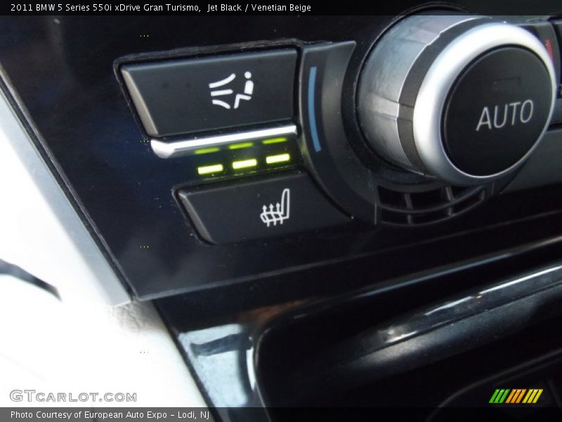 Jet Black / Venetian Beige 2011 BMW 5 Series 550i xDrive Gran Turismo