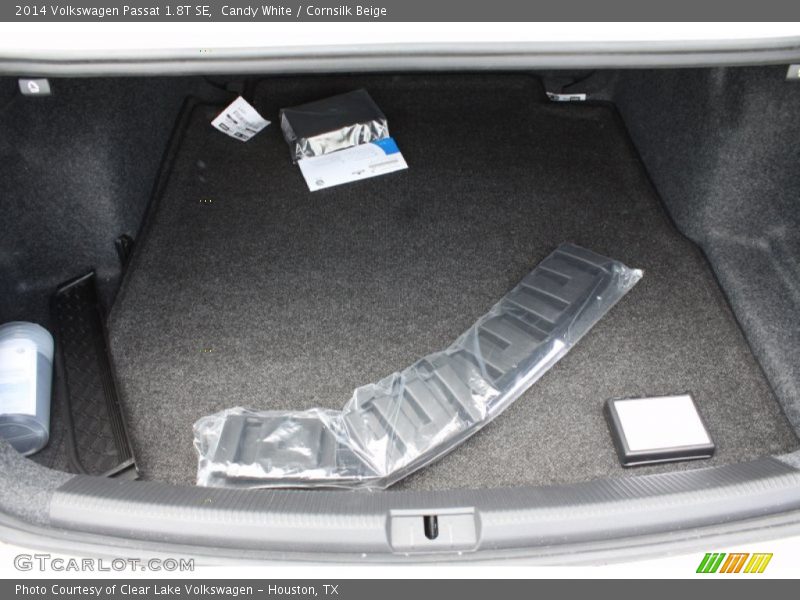 Candy White / Cornsilk Beige 2014 Volkswagen Passat 1.8T SE