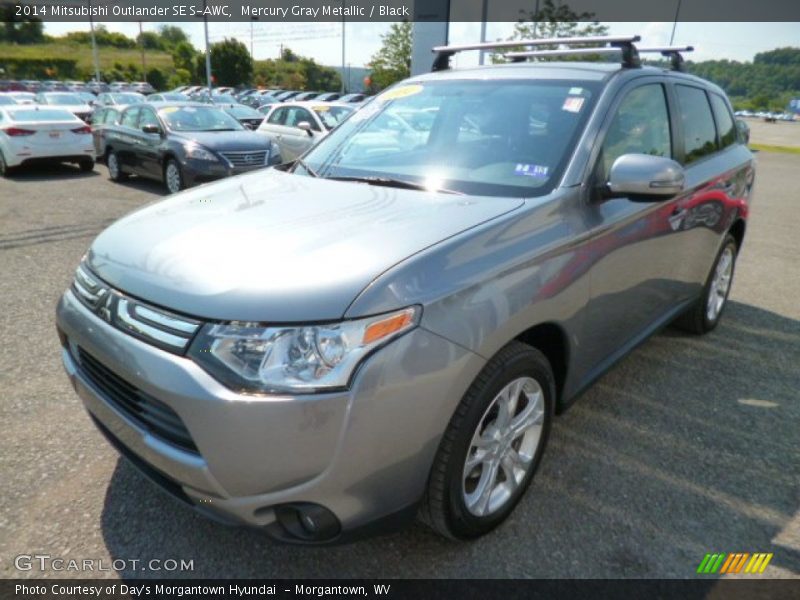 Mercury Gray Metallic / Black 2014 Mitsubishi Outlander SE S-AWC