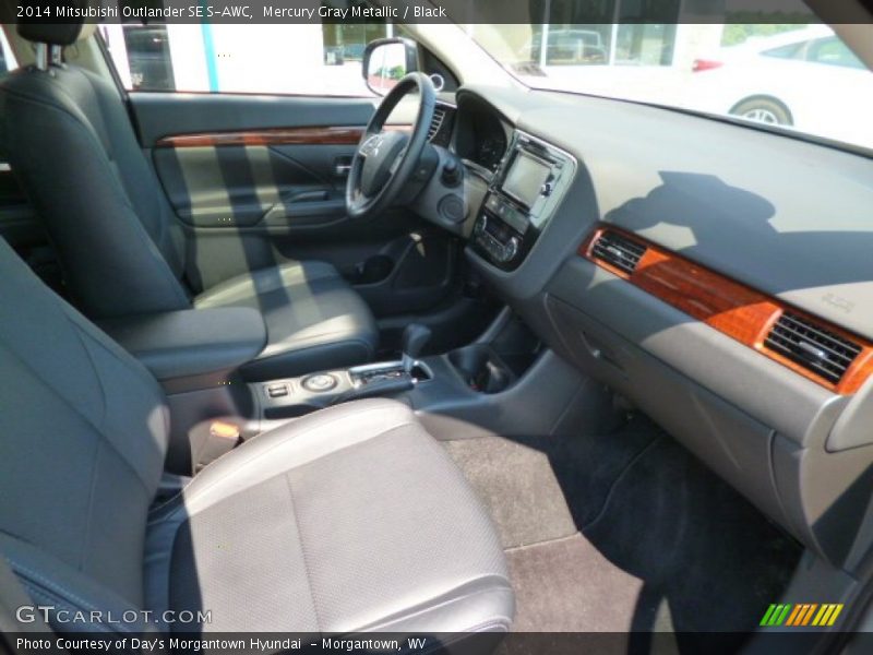 Mercury Gray Metallic / Black 2014 Mitsubishi Outlander SE S-AWC