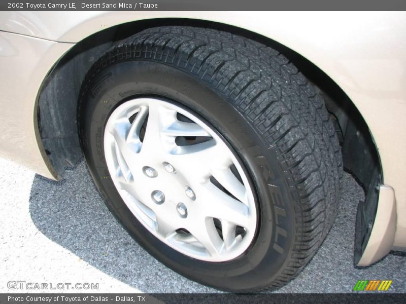Desert Sand Mica / Taupe 2002 Toyota Camry LE