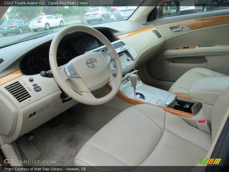  2007 Avalon XLS Ivory Interior