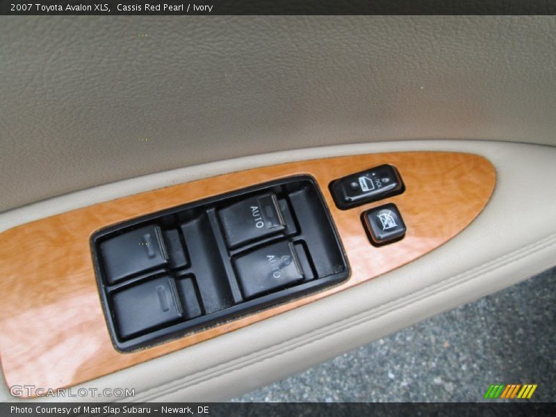 Cassis Red Pearl / Ivory 2007 Toyota Avalon XLS
