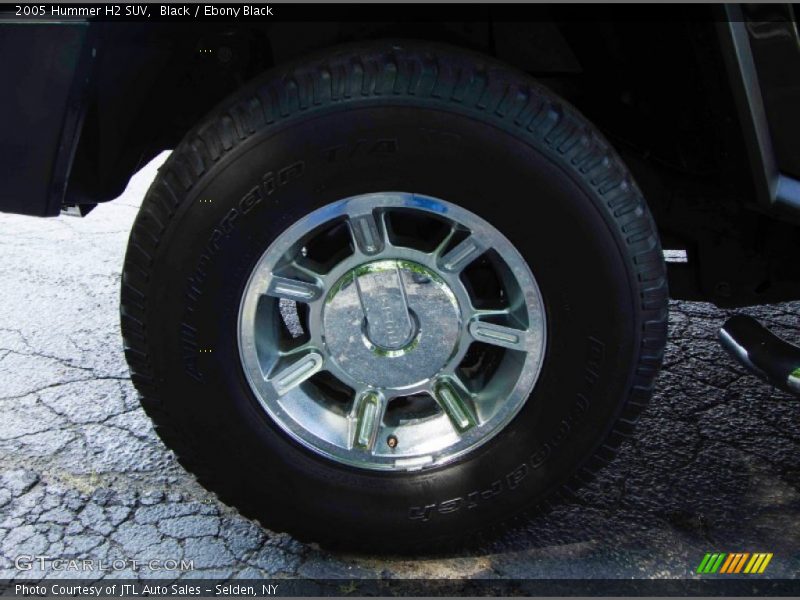  2005 H2 SUV Wheel