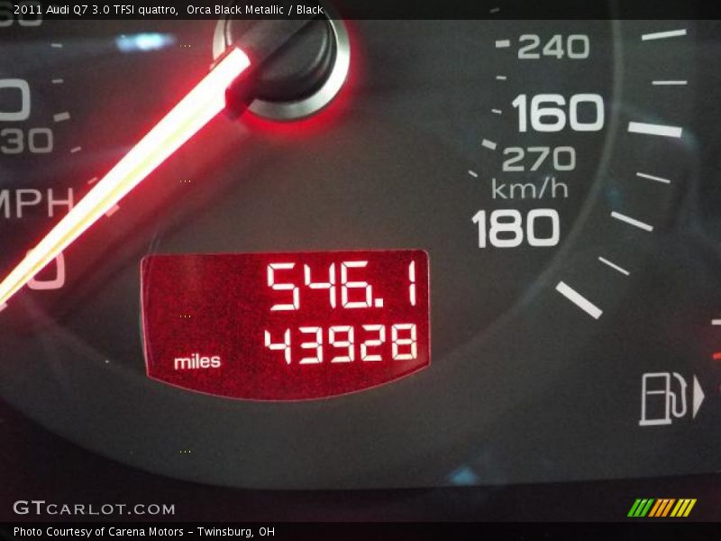 Orca Black Metallic / Black 2011 Audi Q7 3.0 TFSI quattro