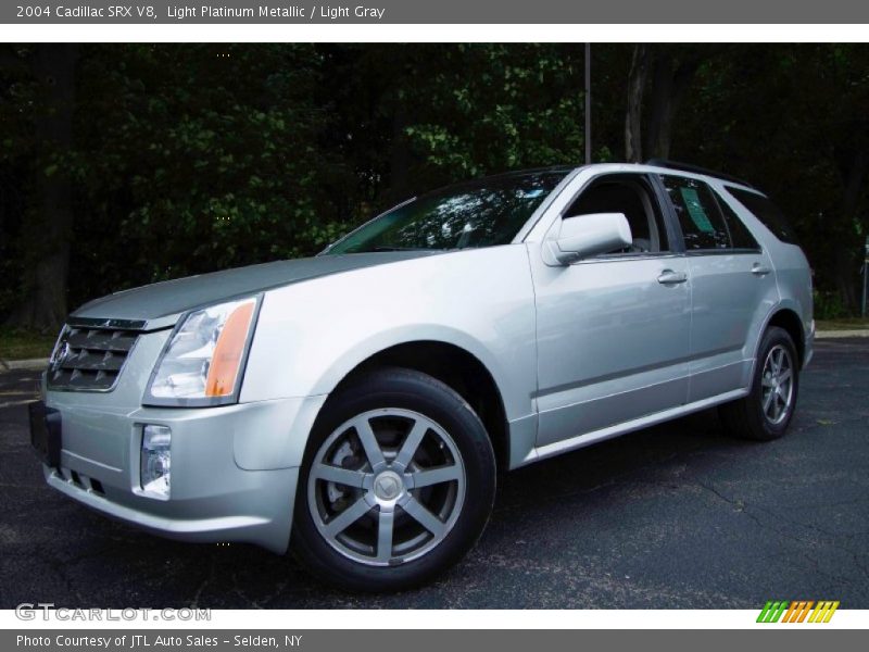 Light Platinum Metallic / Light Gray 2004 Cadillac SRX V8