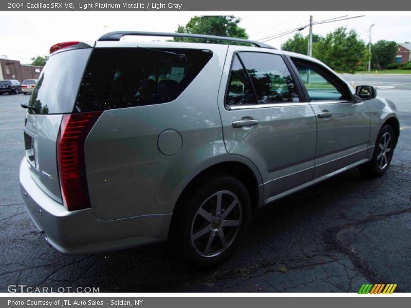 Light Platinum Metallic / Light Gray 2004 Cadillac SRX V8