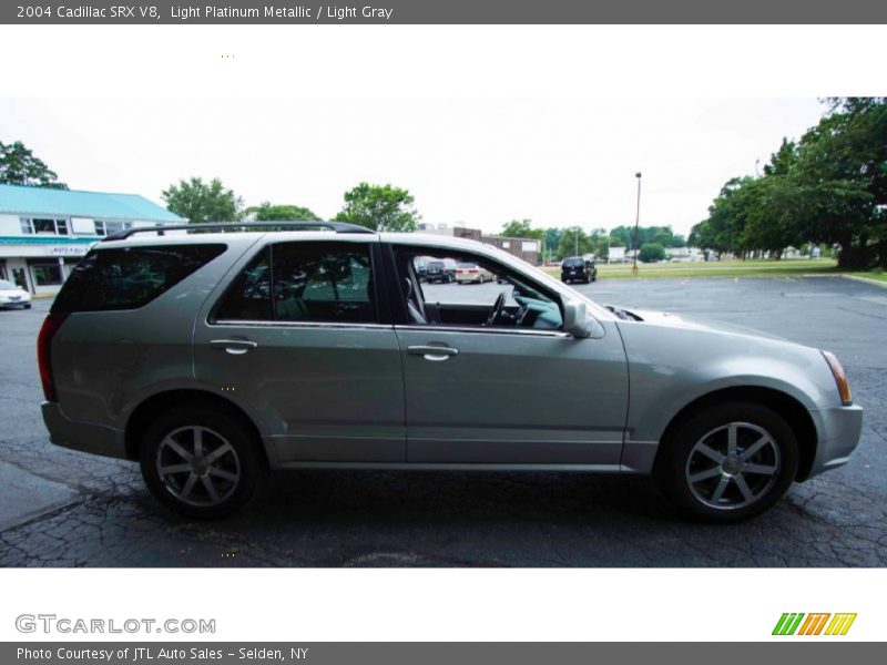 Light Platinum Metallic / Light Gray 2004 Cadillac SRX V8