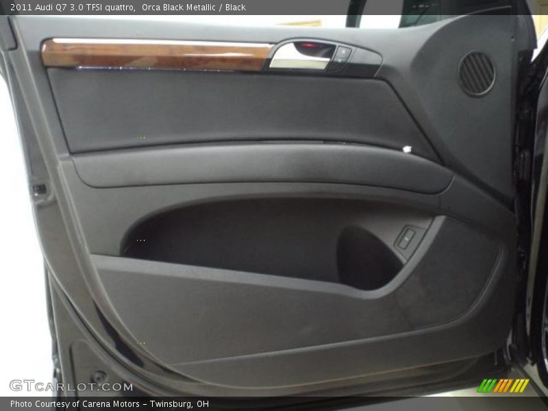 Orca Black Metallic / Black 2011 Audi Q7 3.0 TFSI quattro