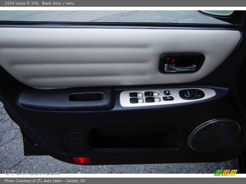 Black Onyx / Ivory 2004 Lexus IS 300
