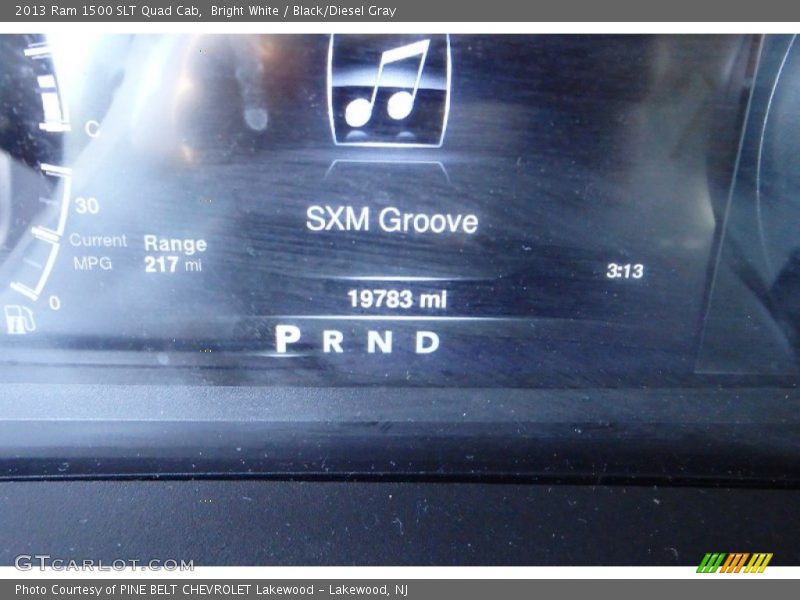 Bright White / Black/Diesel Gray 2013 Ram 1500 SLT Quad Cab