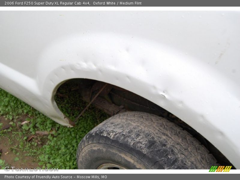 Oxford White / Medium Flint 2006 Ford F250 Super Duty XL Regular Cab 4x4