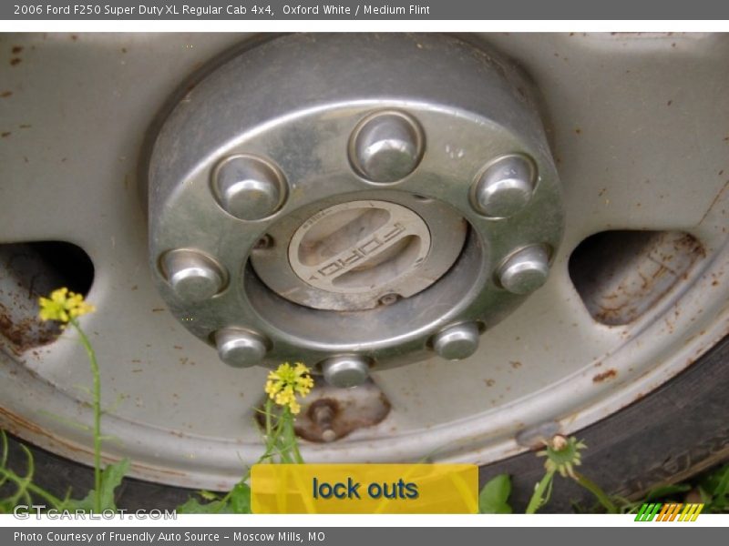 Oxford White / Medium Flint 2006 Ford F250 Super Duty XL Regular Cab 4x4