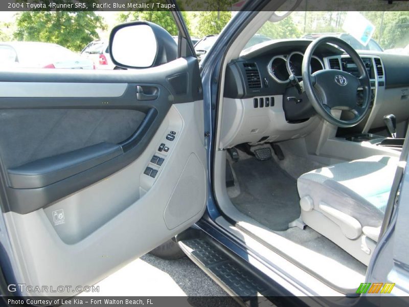 Pacific Blue Metallic / Taupe 2004 Toyota 4Runner SR5