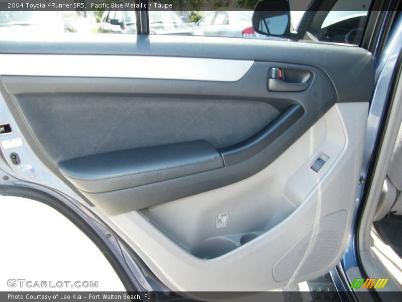 Pacific Blue Metallic / Taupe 2004 Toyota 4Runner SR5