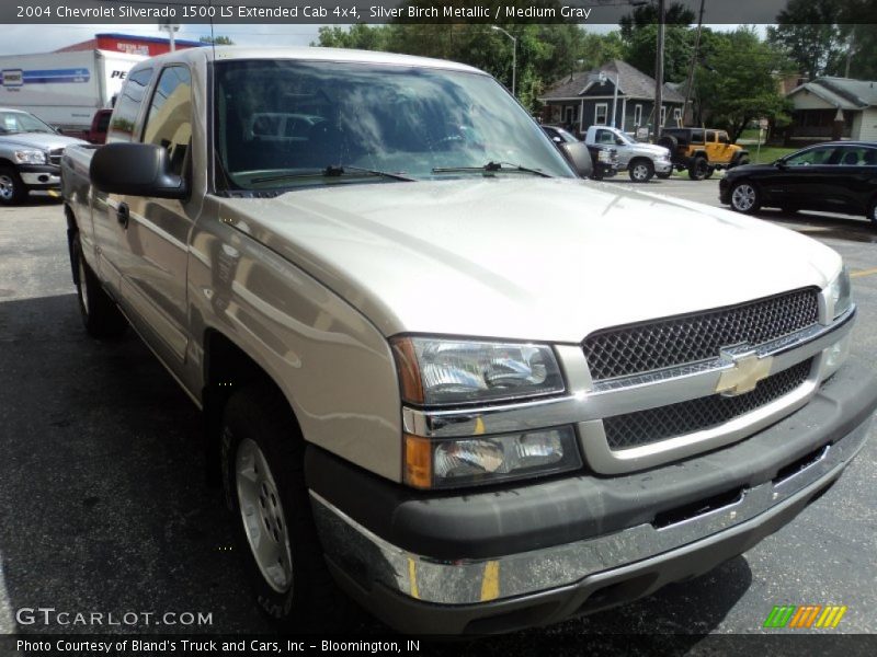 Silver Birch Metallic / Medium Gray 2004 Chevrolet Silverado 1500 LS Extended Cab 4x4