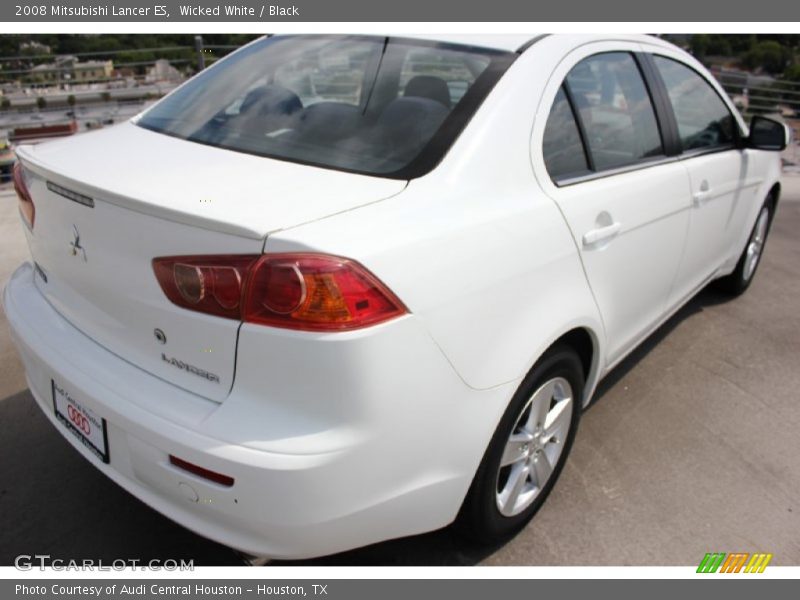 Wicked White / Black 2008 Mitsubishi Lancer ES