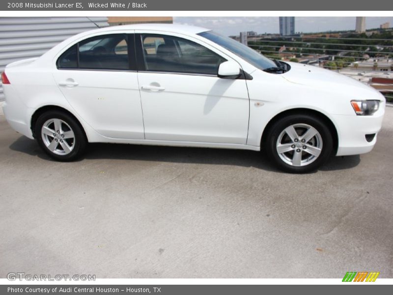 Wicked White / Black 2008 Mitsubishi Lancer ES