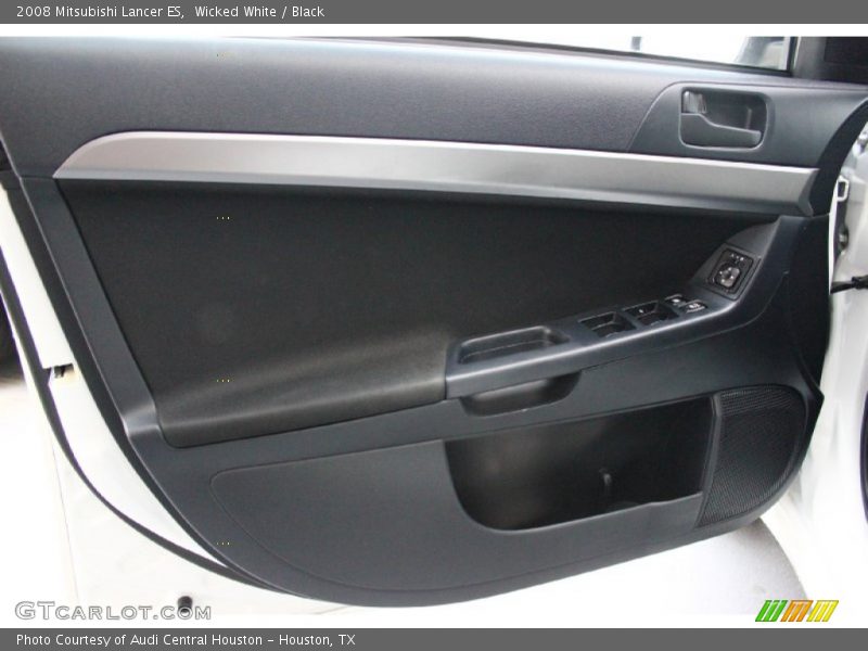 Wicked White / Black 2008 Mitsubishi Lancer ES