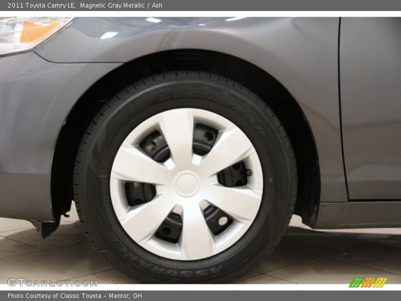 Magnetic Gray Metallic / Ash 2011 Toyota Camry LE