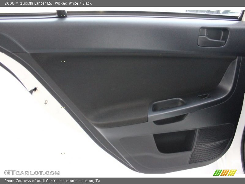 Wicked White / Black 2008 Mitsubishi Lancer ES