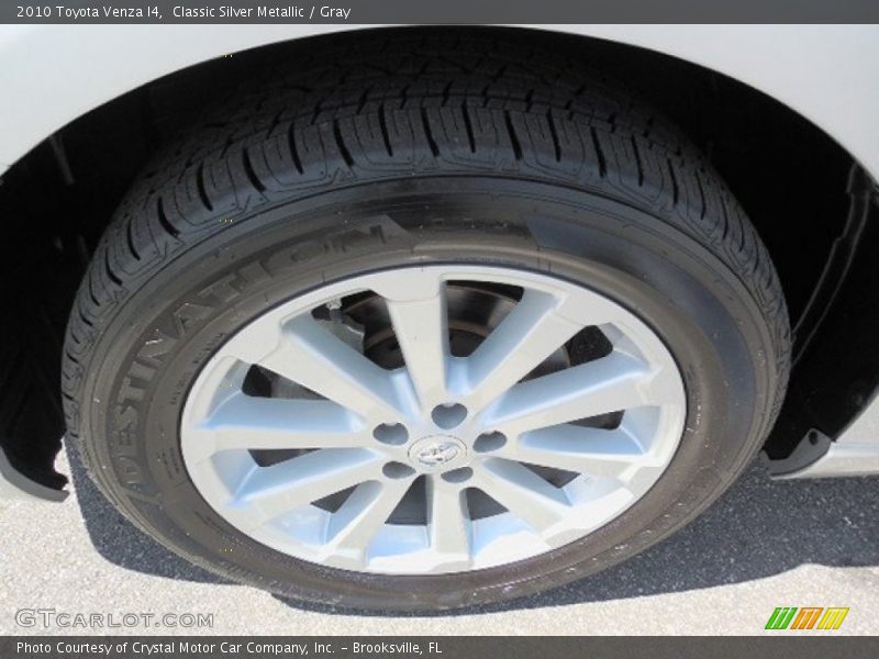 Classic Silver Metallic / Gray 2010 Toyota Venza I4