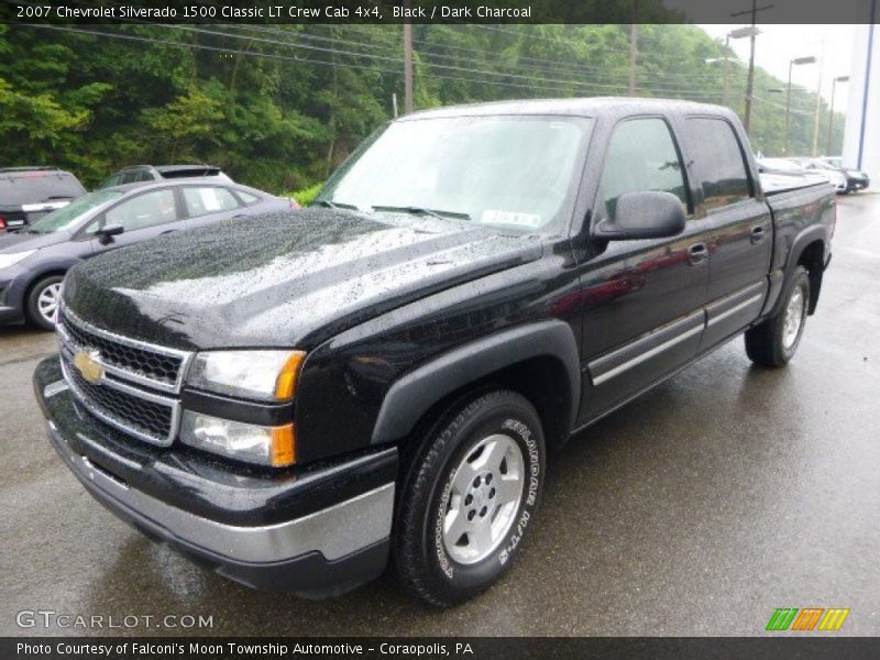 Front 3/4 View of 2007 Silverado 1500 Classic LT Crew Cab 4x4