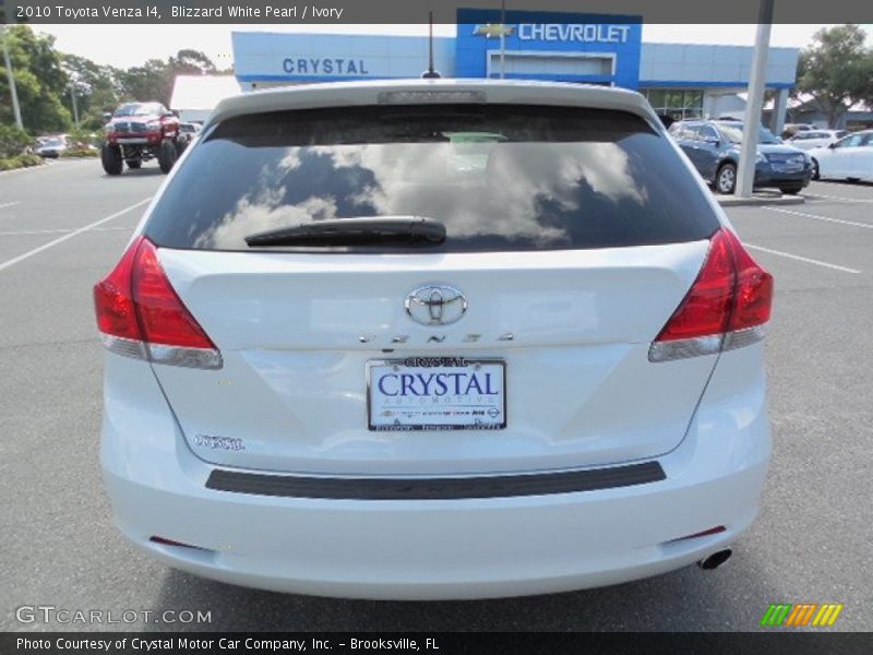 Blizzard White Pearl / Ivory 2010 Toyota Venza I4
