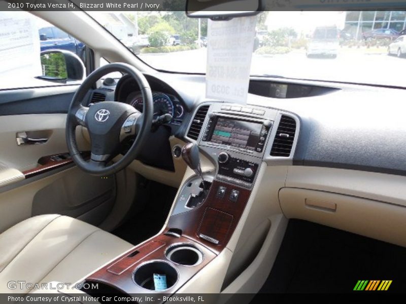 Blizzard White Pearl / Ivory 2010 Toyota Venza I4