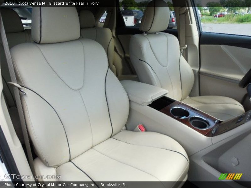 Blizzard White Pearl / Ivory 2010 Toyota Venza I4