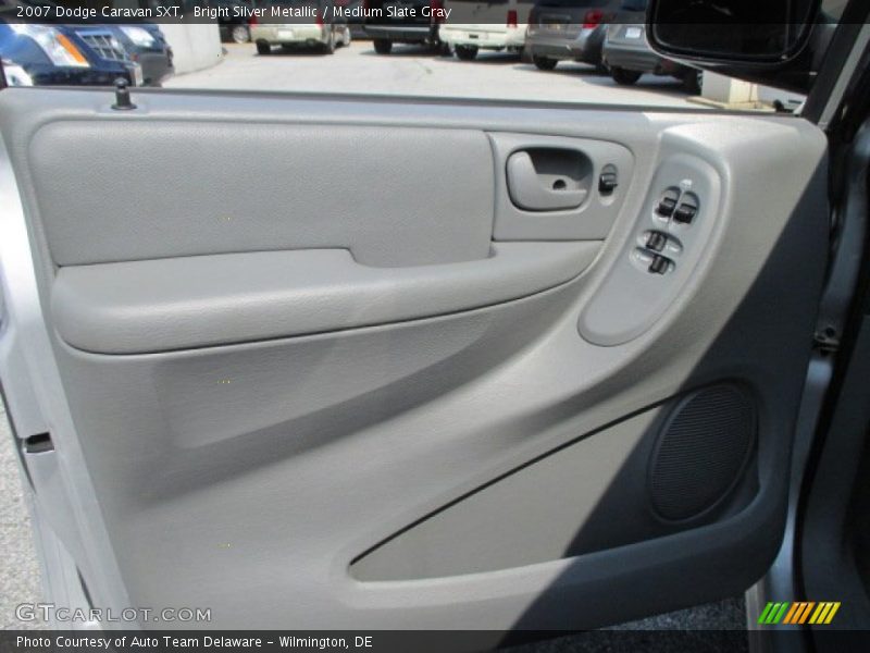 Door Panel of 2007 Caravan SXT