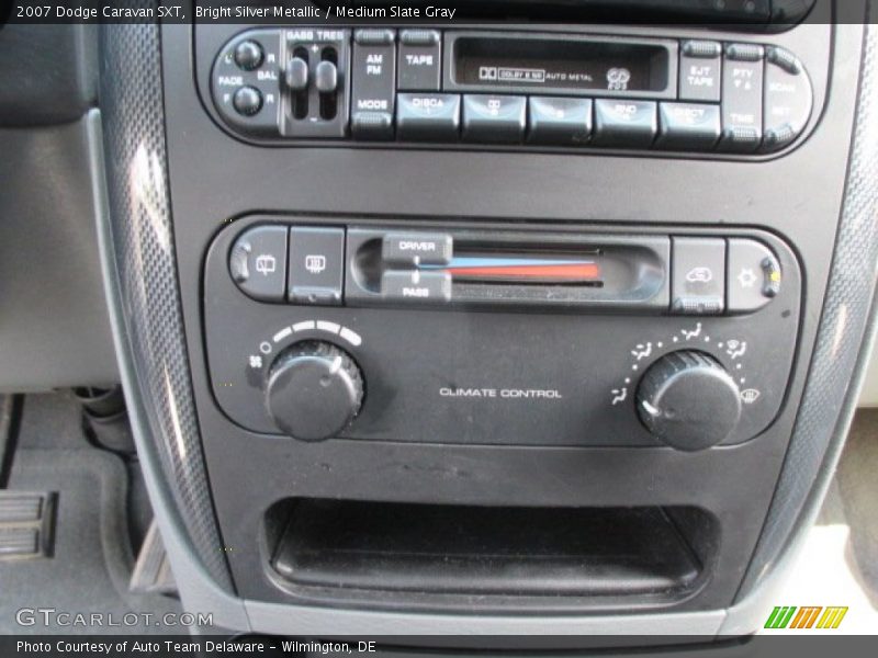 Controls of 2007 Caravan SXT