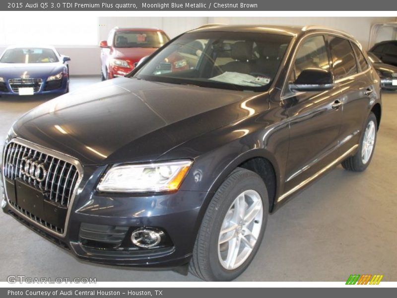 Front 3/4 View of 2015 Q5 3.0 TDI Premium Plus quattro