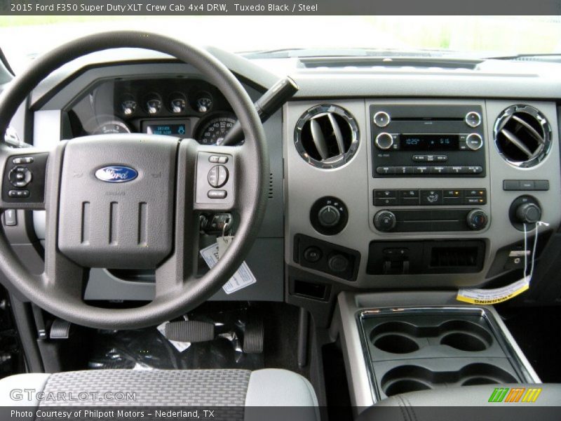Dashboard of 2015 F350 Super Duty XLT Crew Cab 4x4 DRW