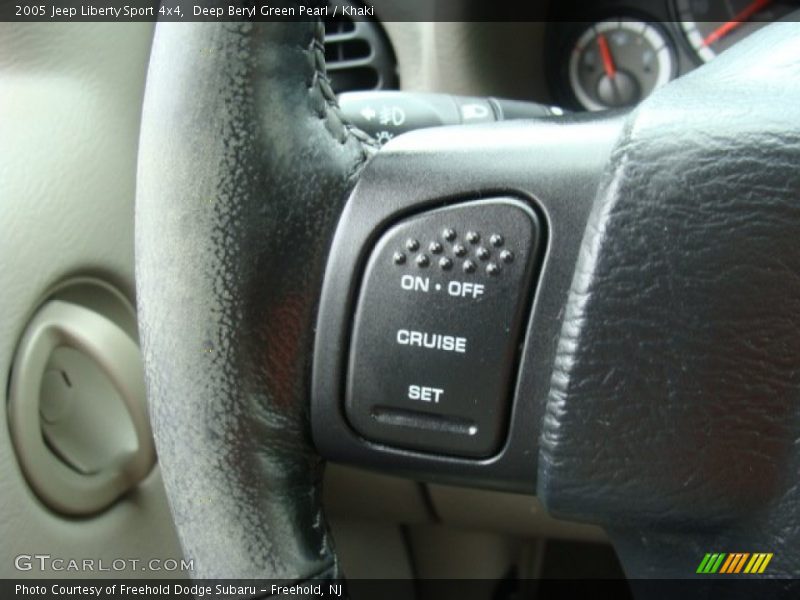 Deep Beryl Green Pearl / Khaki 2005 Jeep Liberty Sport 4x4