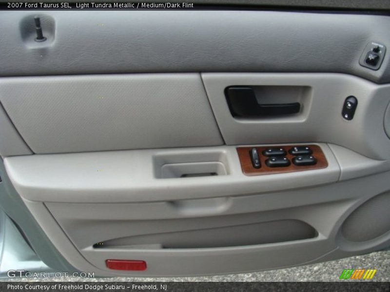 Light Tundra Metallic / Medium/Dark Flint 2007 Ford Taurus SEL