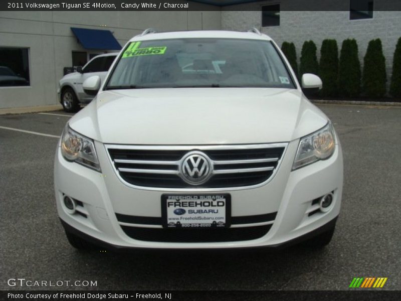 Candy White / Charcoal 2011 Volkswagen Tiguan SE 4Motion