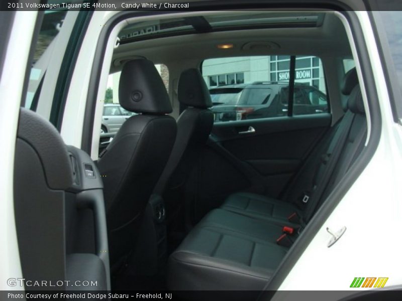 Candy White / Charcoal 2011 Volkswagen Tiguan SE 4Motion