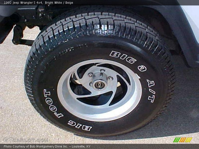 Bright White / Beige 1992 Jeep Wrangler S 4x4