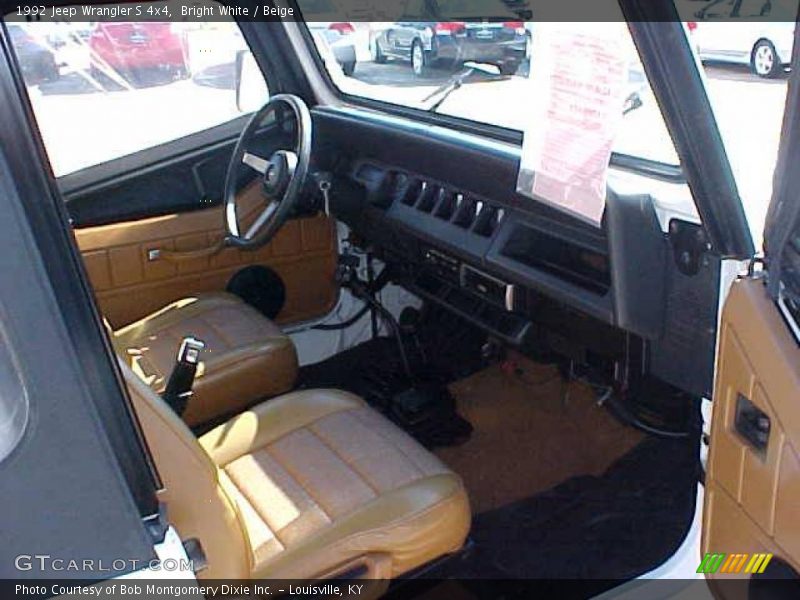Bright White / Beige 1992 Jeep Wrangler S 4x4