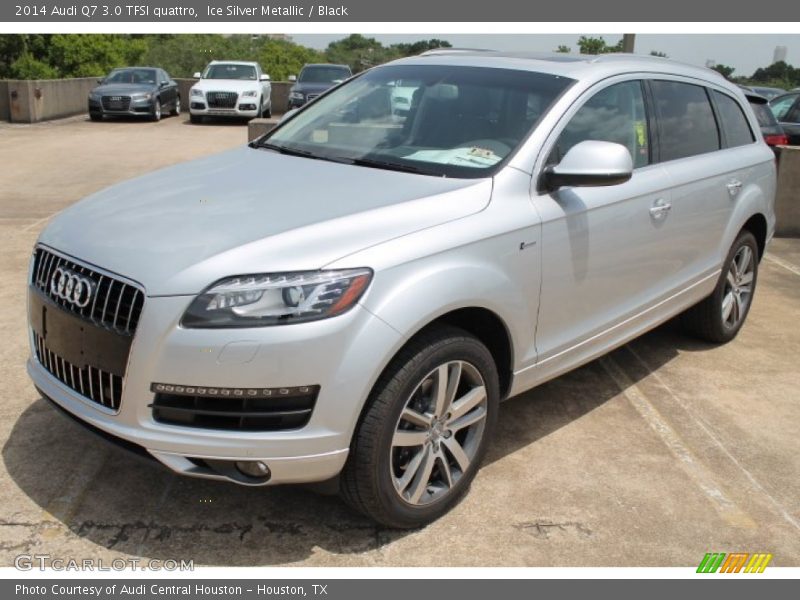 Front 3/4 View of 2014 Q7 3.0 TFSI quattro