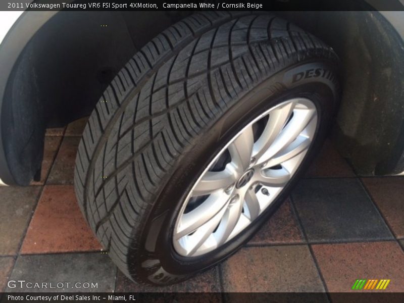 Campanella White / Cornsilk Beige 2011 Volkswagen Touareg VR6 FSI Sport 4XMotion