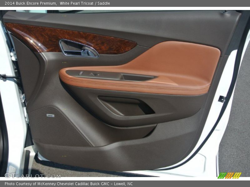 White Pearl Tricoat / Saddle 2014 Buick Encore Premium