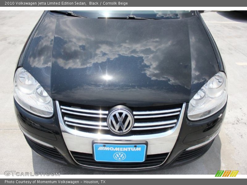 Black / Cornsilk Beige 2010 Volkswagen Jetta Limited Edition Sedan