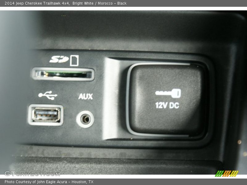 Bright White / Morocco - Black 2014 Jeep Cherokee Trailhawk 4x4