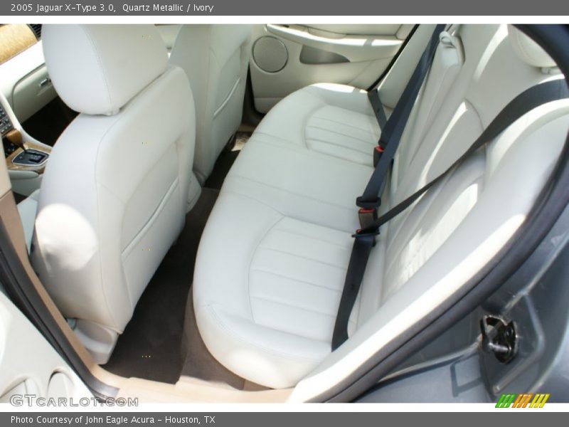 Quartz Metallic / Ivory 2005 Jaguar X-Type 3.0