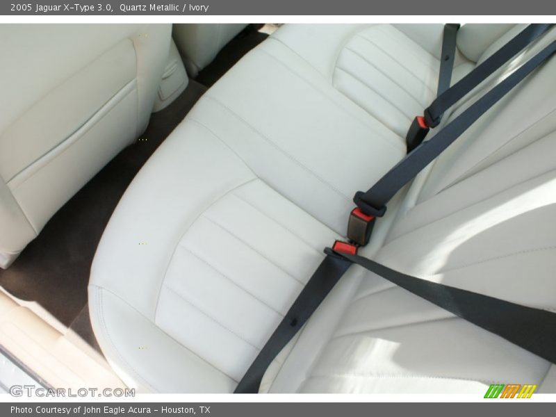 Quartz Metallic / Ivory 2005 Jaguar X-Type 3.0