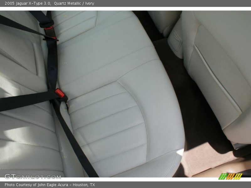 Quartz Metallic / Ivory 2005 Jaguar X-Type 3.0